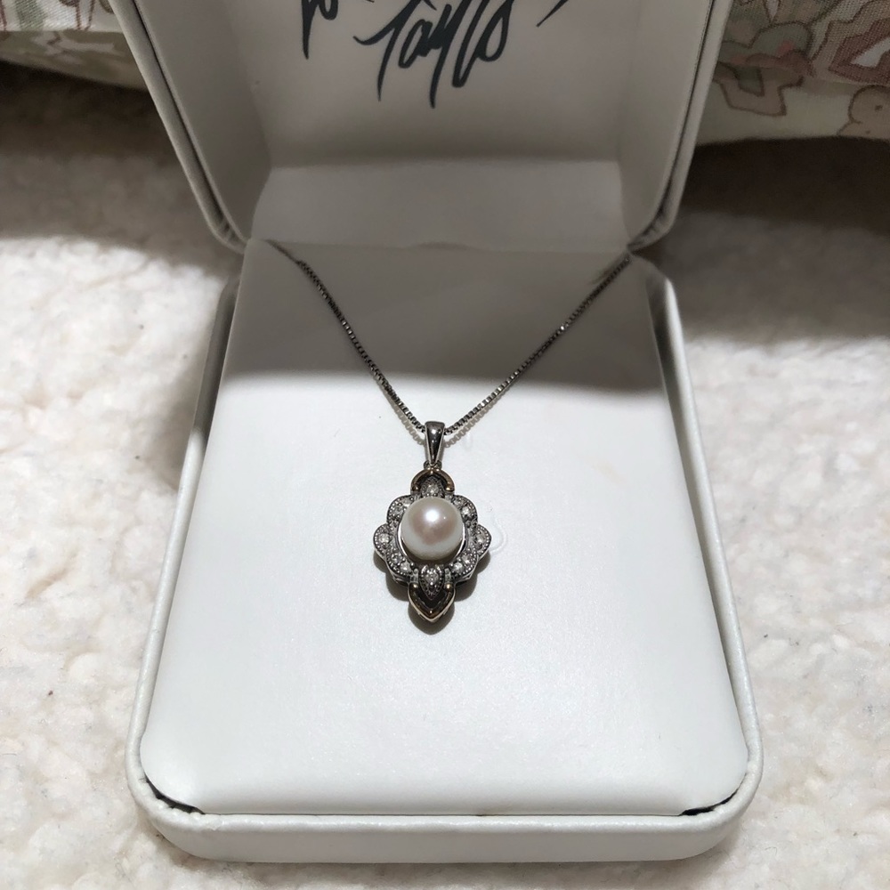 Pearl and diamond necklace on sterling silver chain - Picture 3 of 4